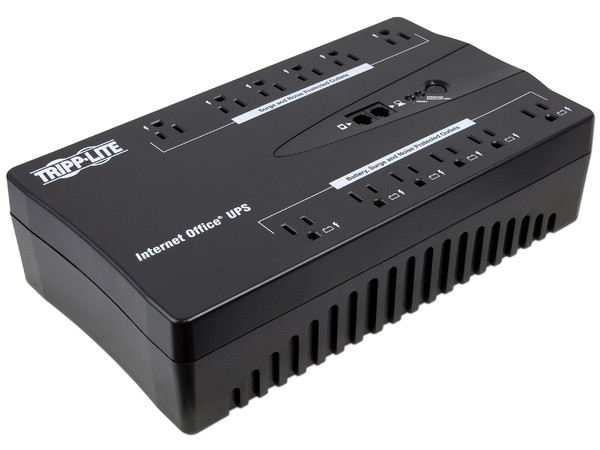 UPS Tripp Lite INTERNET 750U de 450W con 12 contactos, diseño ultra compacto